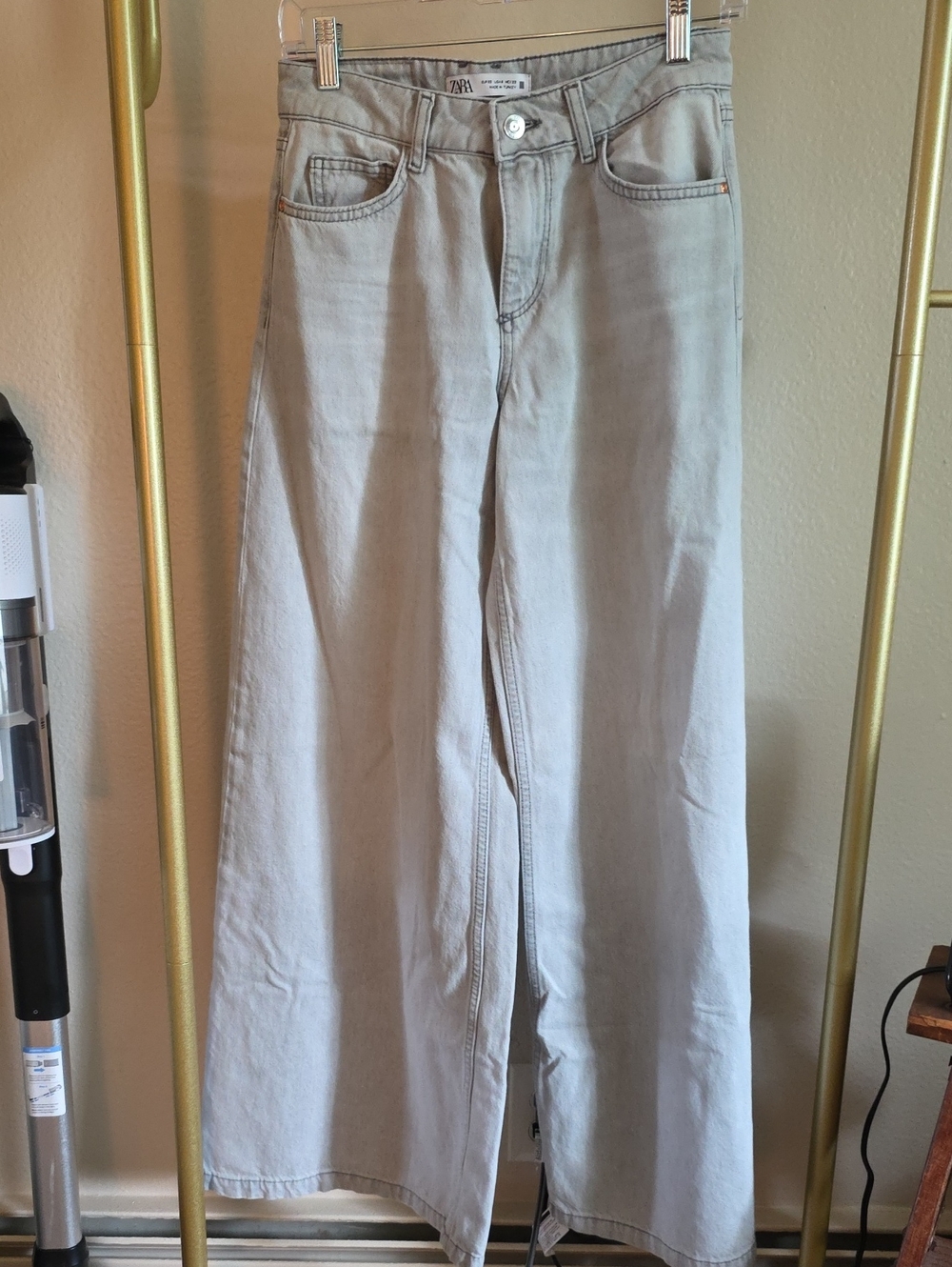 Zara Women’s Gray Wide Leg Jeans Size 0 High Rise Washed Denim Baggy